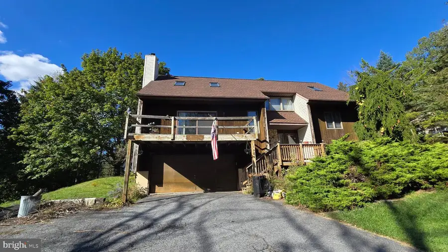 1483 Gable Dr, Coopersburg, PA 18036 - Image #2