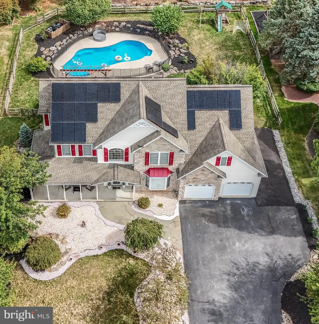 2237 Apple Rd, Fogelsville, PA 18051 - Image #1