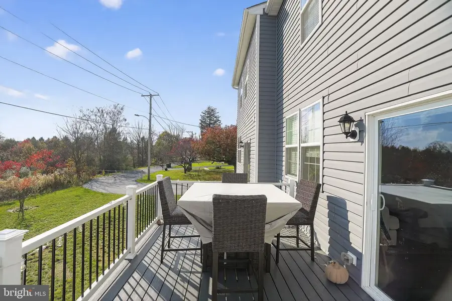 1013 Turnstone Dr, Fogelsville, PA 18051 - Image #2