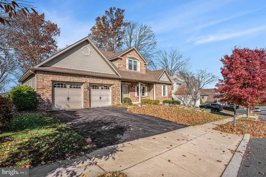 3186 Overlook Dr, Emmaus, PA 18049 - Image #2