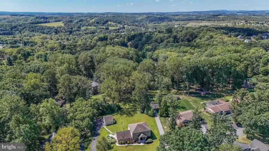 3256 Woodlea Rd, Orefield, PA 18069 - Image #2