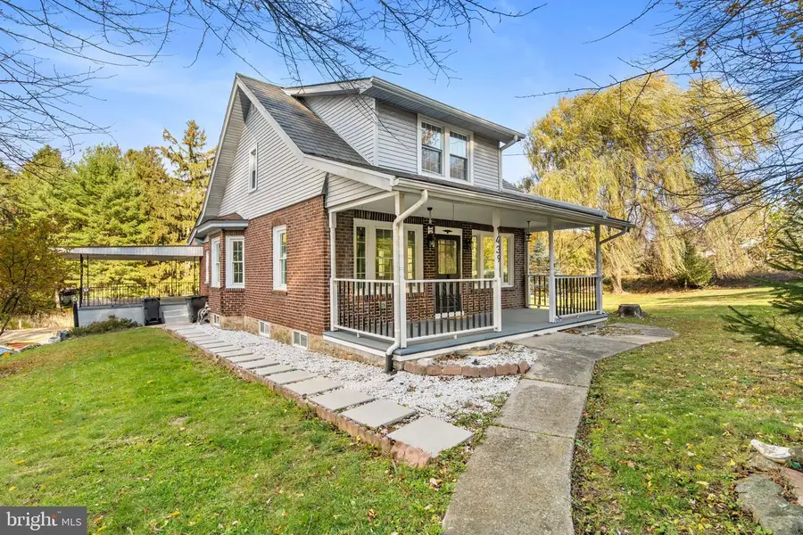 1439 Seidersville Rd, Bethlehem, PA 18015 - Image #2