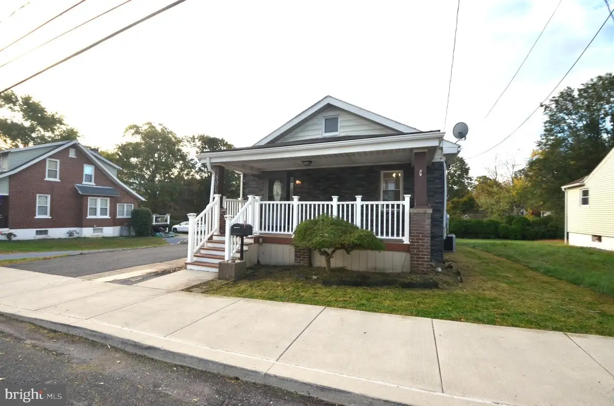 804 W State St, Coopersburg, PA 18036 - Image #1