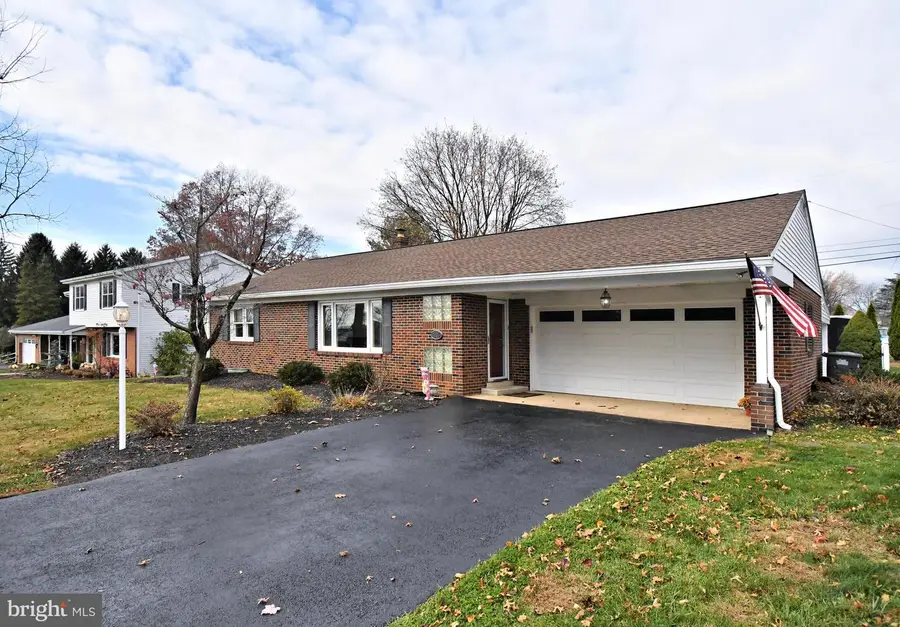 4105 W Chew St, Allentown, PA 18104 - Image #2