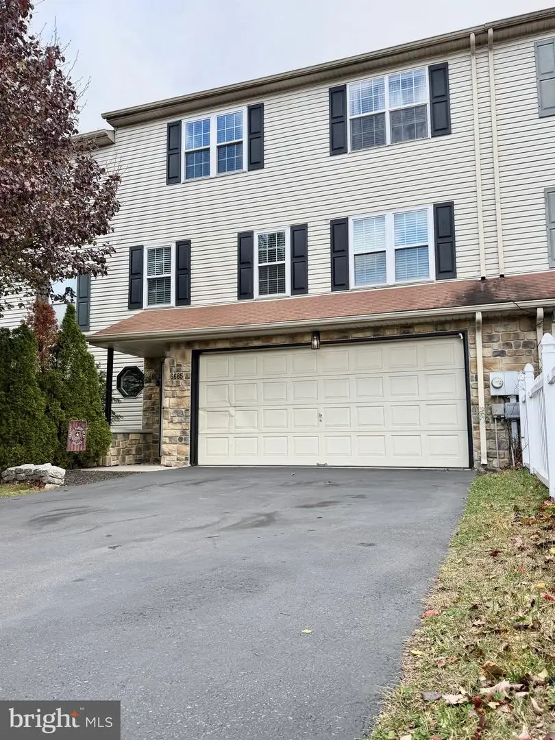 6685 Jefferson Ct, New Tripoli, PA 18066 - Image #2