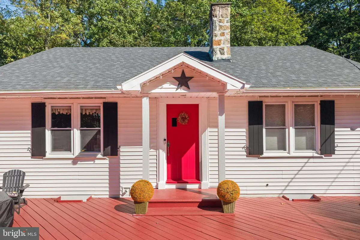 2331 S Filbert St, Allentown, PA 18103 - Image #1