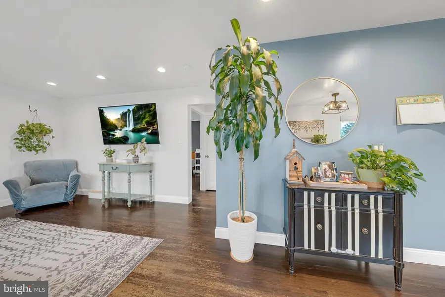 2187 Drury Ln, Bethlehem, PA 18018 - Image #2