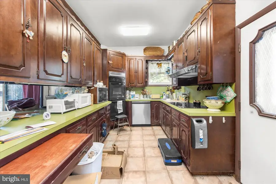 743 3rd St, Catasauqua, PA 18032 - Image #3