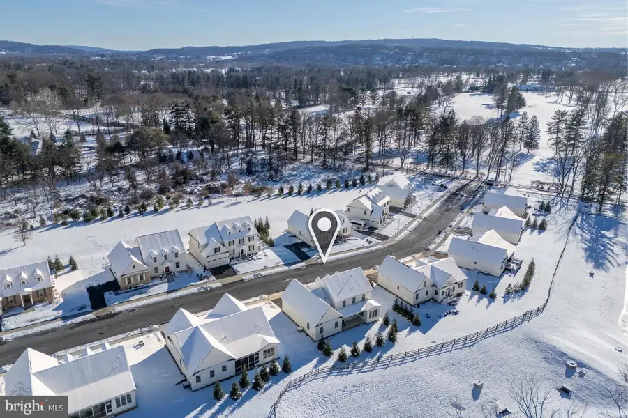 4574 Old Saucon Rd, Bethlehem, PA 18015 - Image #3