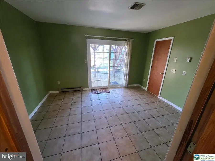 415 N Fenwick St, Allentown, PA 18109 - Image #2