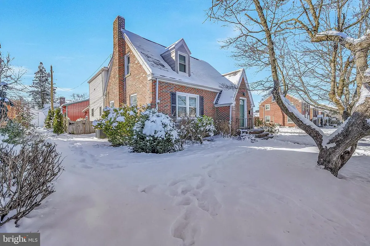 630 N 2nd St, Emmaus, PA 18049 - #1