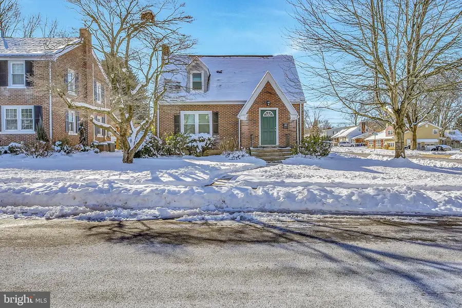 630 N 2nd St, Emmaus, PA 18049 - #3