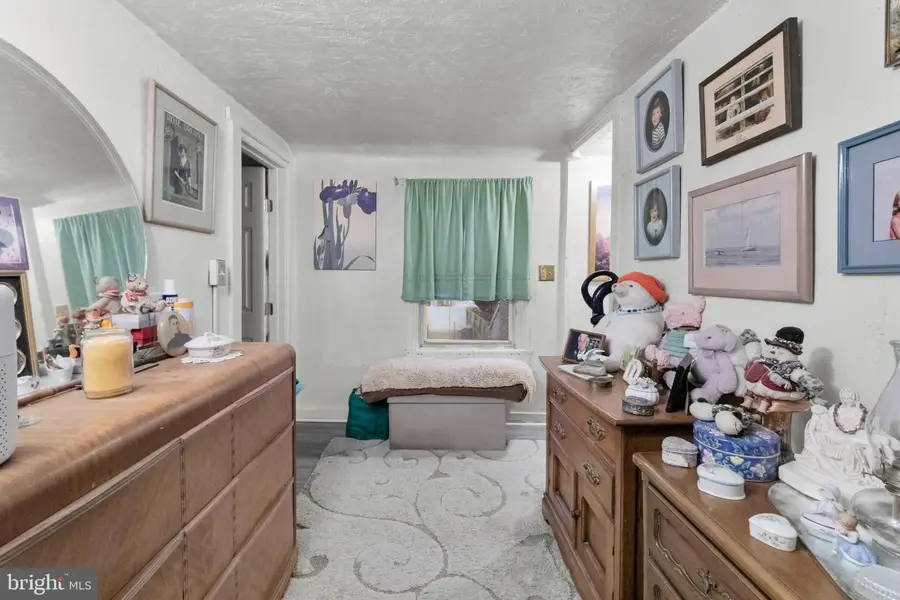 421 N Hall St, Allentown, PA 18102 - #3