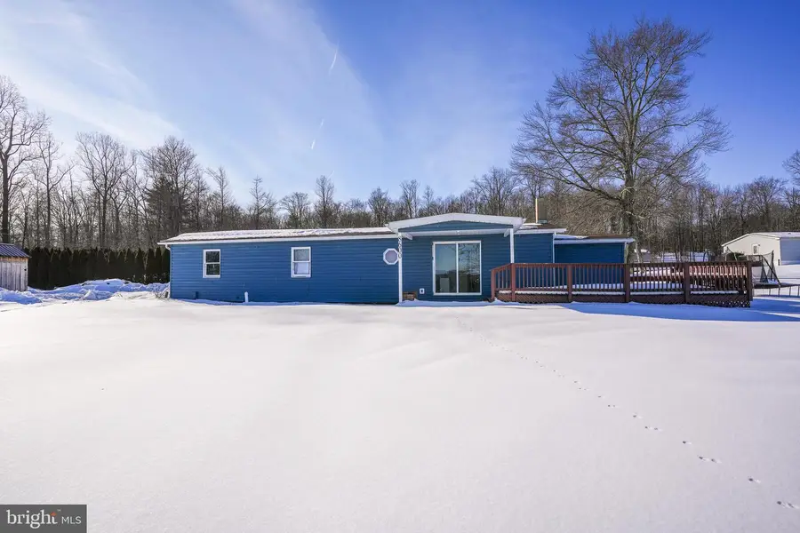 8600 Delong Dr, Slatington, PA 18080 - #2