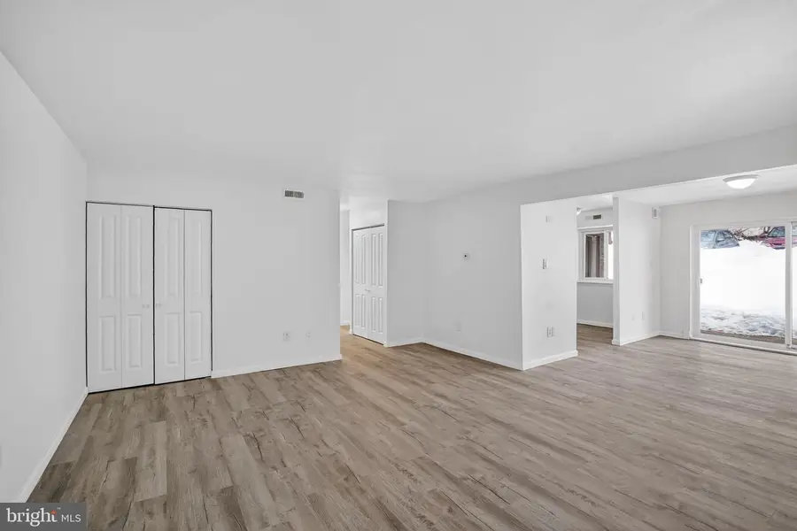 1590 Alta Dr #d8, Whitehall, PA 18052 - #2