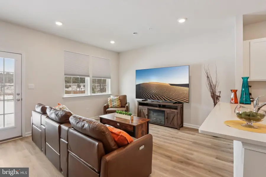 1138 Martin Rd, Breinigsville, PA 18031 - #3