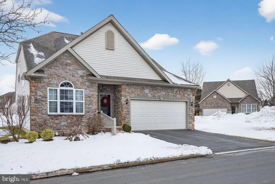 2920 Lifford Ln, Macungie, PA 18062 - #2