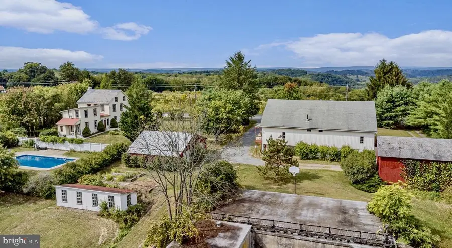 5934 Kernsville Rd, Orefield, PA 18069 - #2