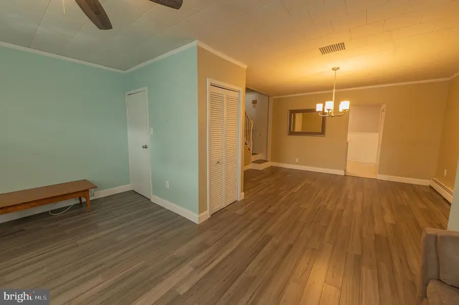 343 Broad St, Emmaus, PA 18049 - #3