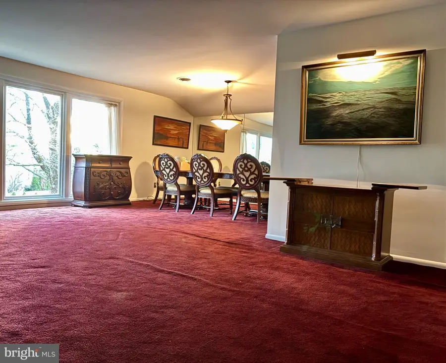 1989 Forest Ln, Allentown, PA 18103 - #3