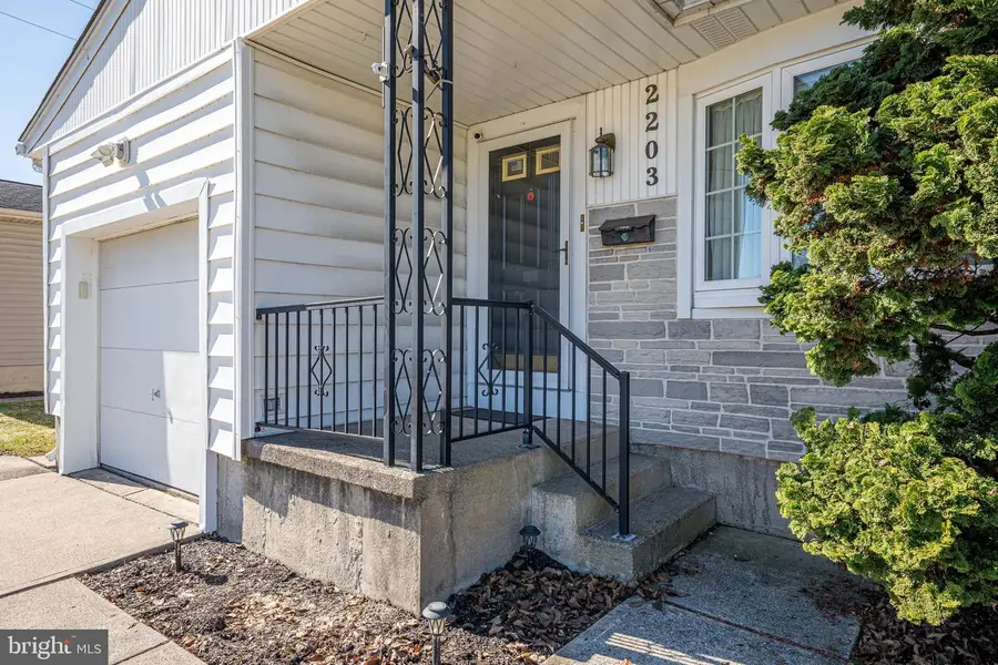 2203 Allwood Dr, Bethlehem, PA 18018 - #2