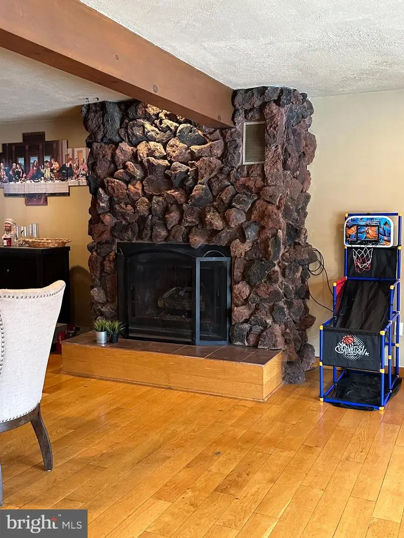 1620 Bobalew Trl, Allentown, PA 18103 - #2