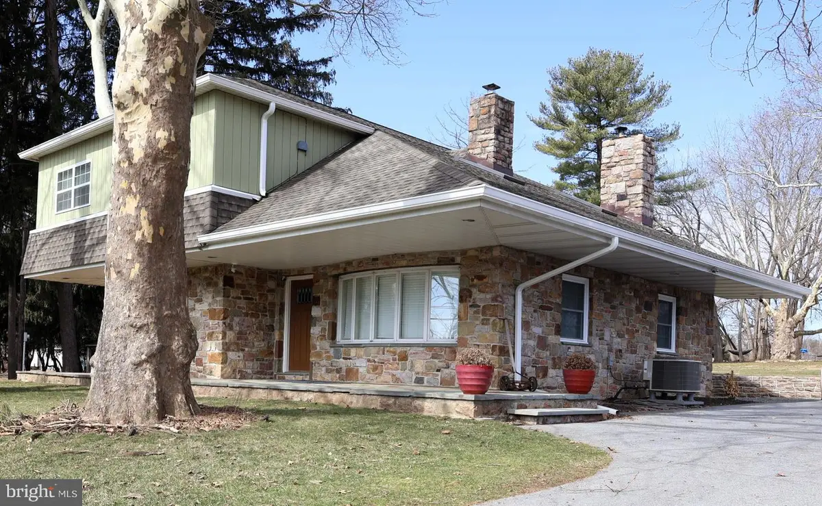 8297 Mertztown Rd, Lower Macungie, PA 18011 - #1