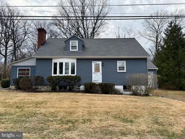 824 Kern St, BETHLEHEM, PA 18015