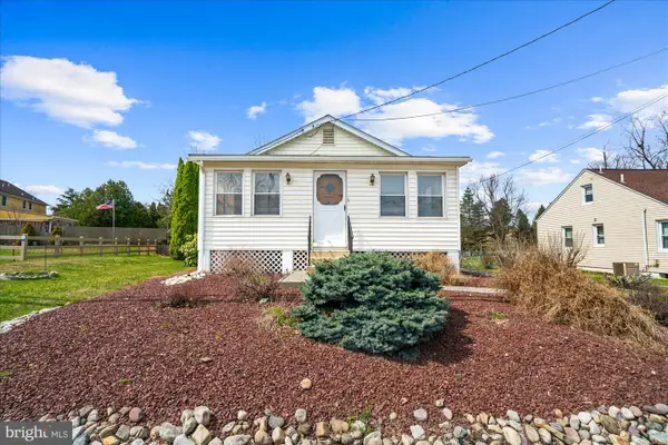 1138 Brookside Rd, WESCOSVILLE, PA 18106