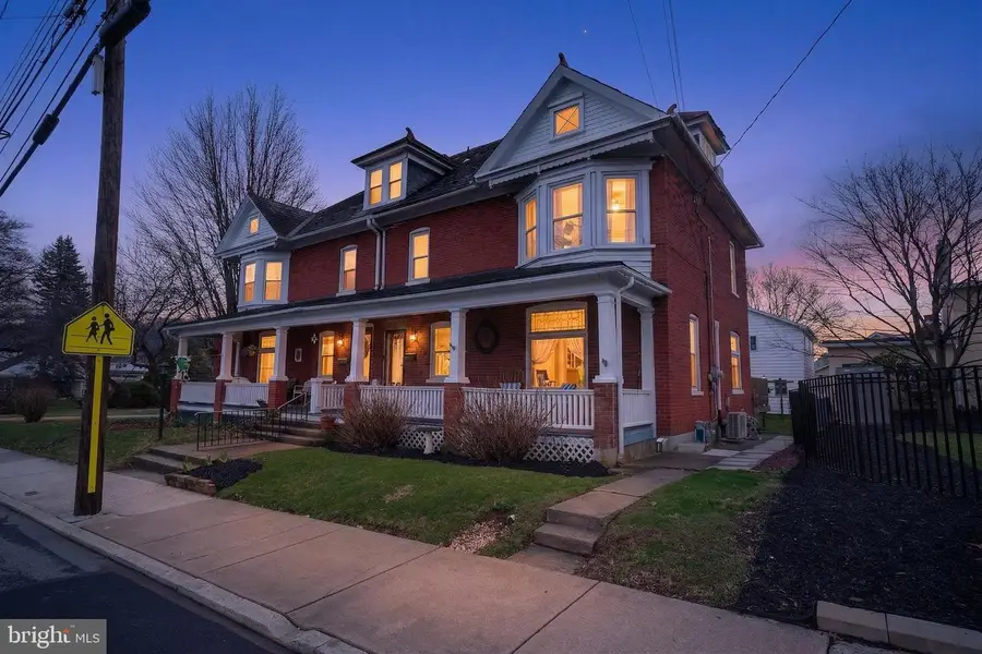 108 Macungie Ave, Emmaus, PA 18049 - #2