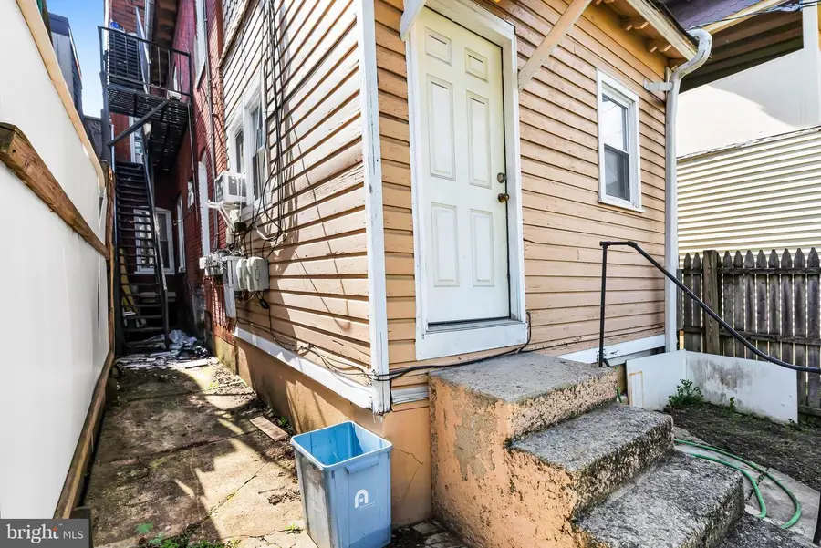 135 N 8th St, Allentown, PA 18102 - #2