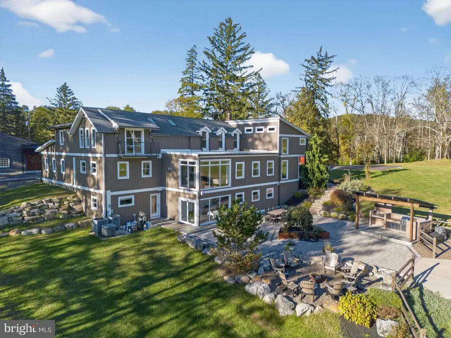 4572 Limeport Pike, Zionsville, PA 18092 - #3