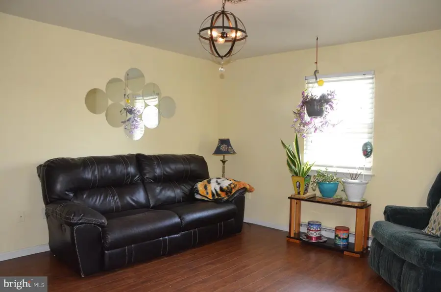 847 N Van Buren St, Allentown, PA 18109 - #2