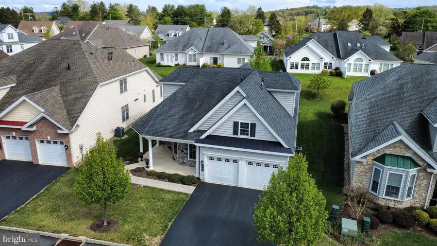 4362 Founders Dr, Center Valley, PA 18034 - #2