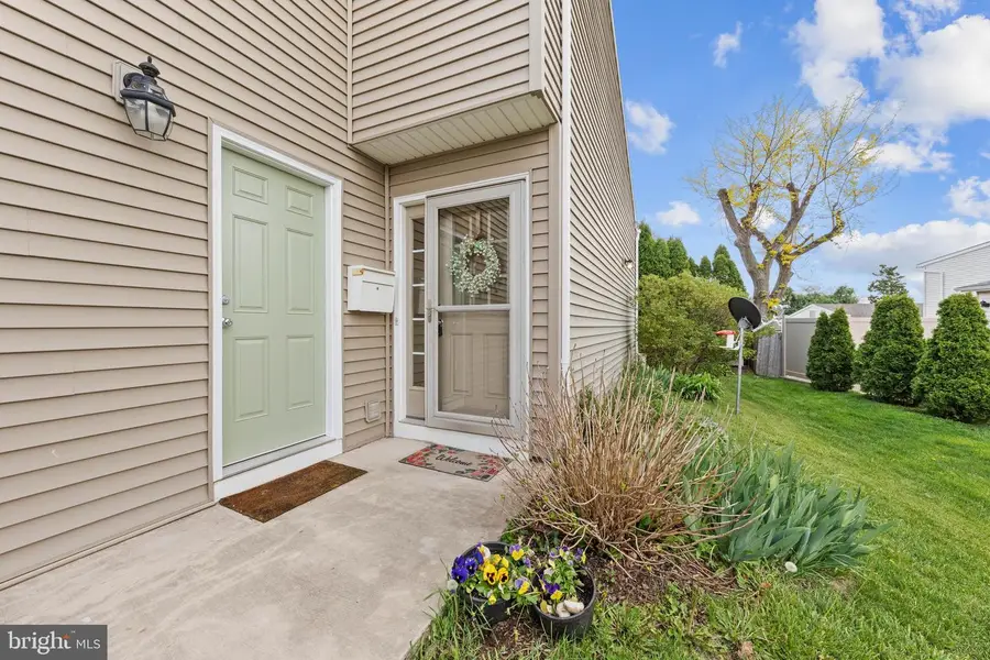 84 Covington Pl, Catasauqua, PA 18032 - #2