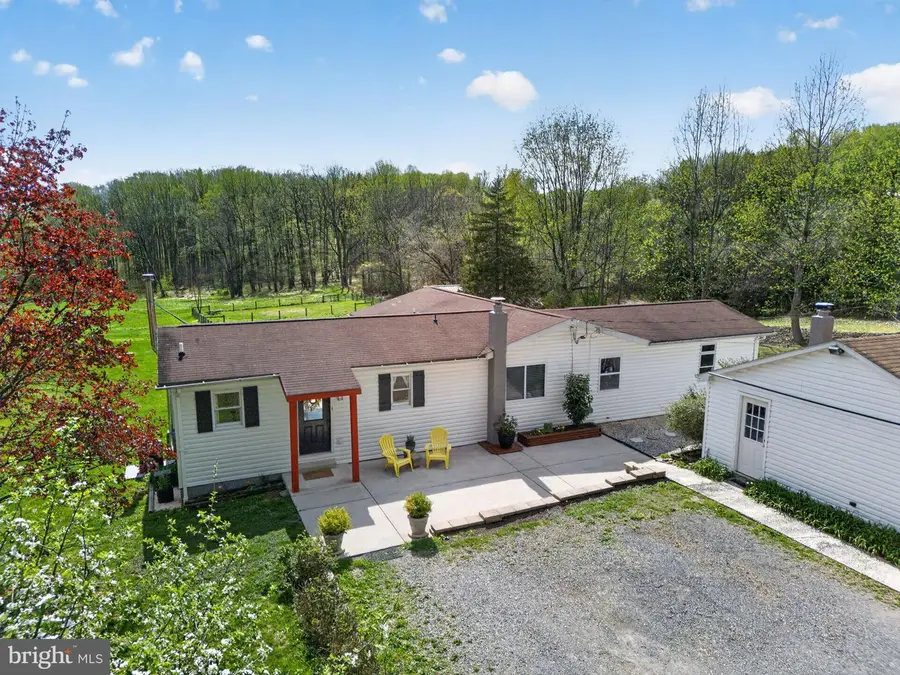 7341 Carls Hill Rd, Zionsville, PA 18092 - #3