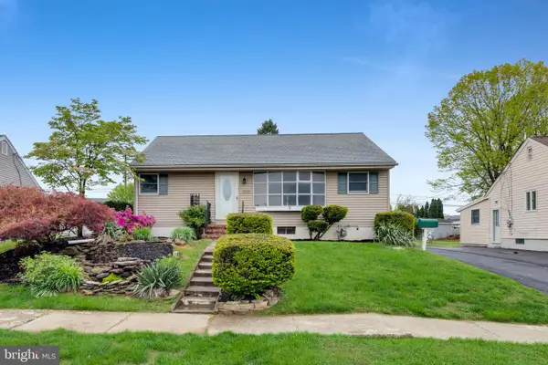 1534 Eastwood Dr, BETHLEHEM, PA 18018