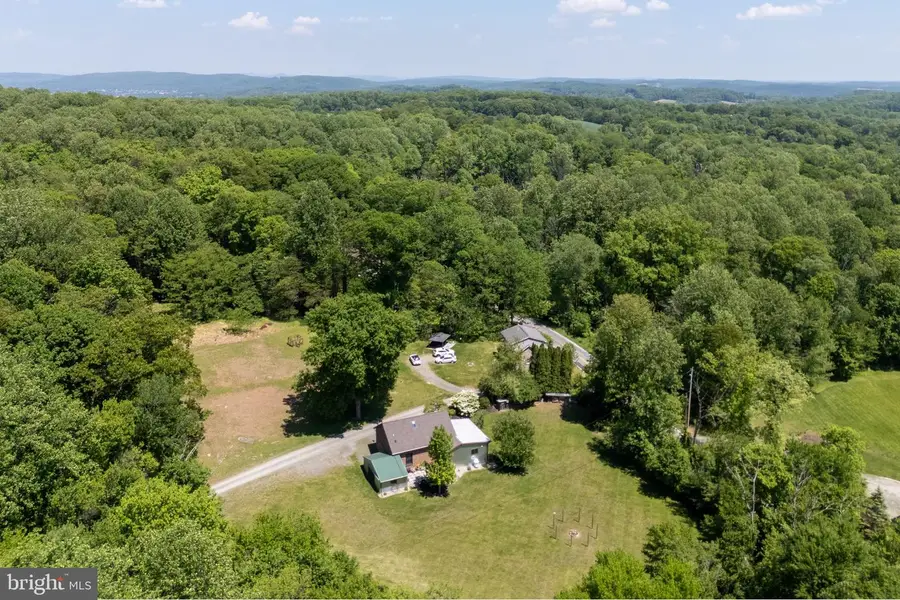 7419 Sweetwood Dr, Macungie, PA 18062 - #3