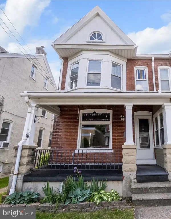118 N 5th St, EMMAUS, PA 18049