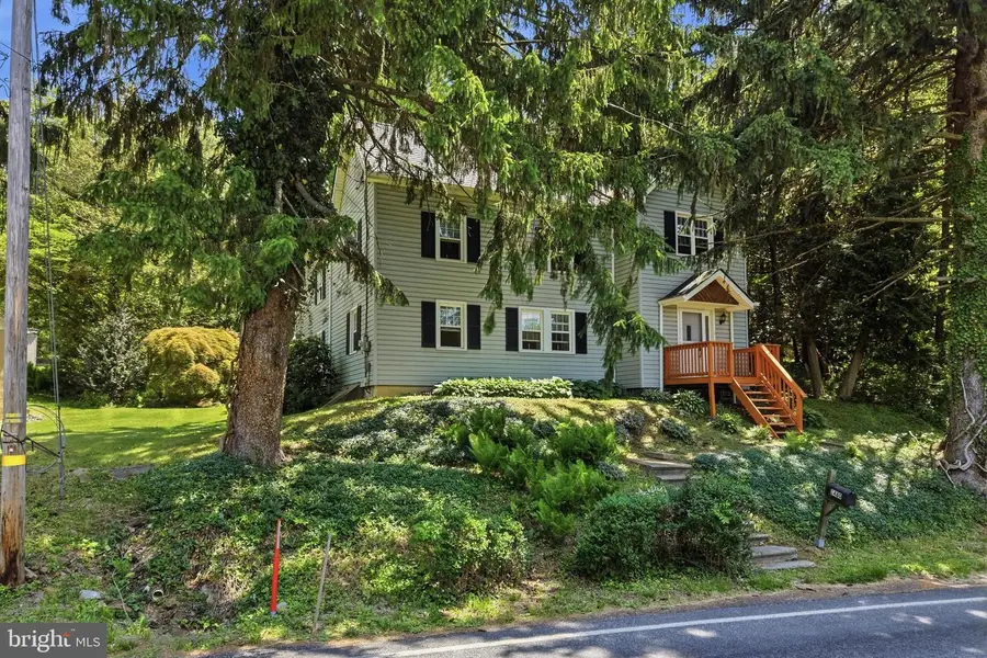 1480 Pennsylvania Ave, Emmaus, PA 18049 - #2