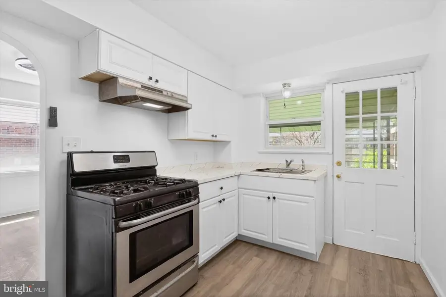 2216 S 9th St, Allentown, PA 18103 - #2
