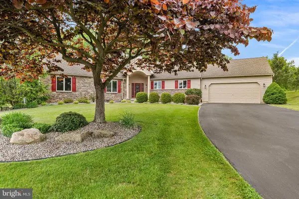 1223 Morning Star Dr, ALLENTOWN, PA 18106