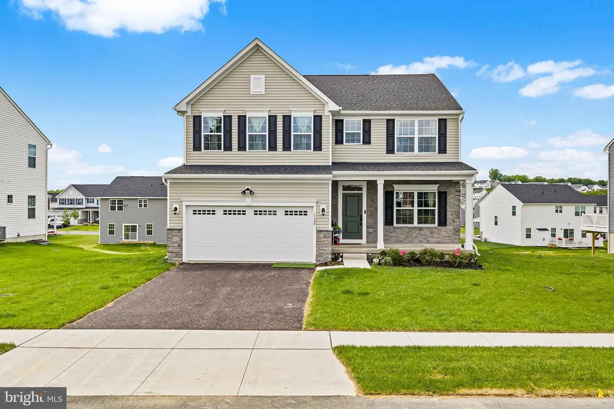 1124 Nursery St, Upper Macungie, PA 18051 - #1