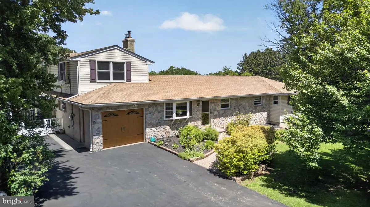 1433 Flint Hill Rd, Coopersburg, PA 18036 - #1