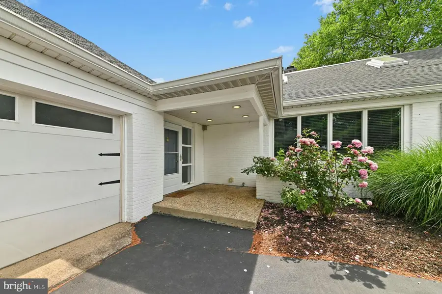 614-630 Glenwood St, Emmaus, PA 18049 - #2