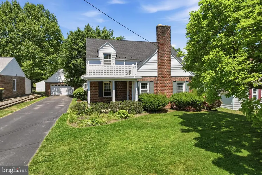 3827 Park Ave, Schnecksville, PA 18078 - #2