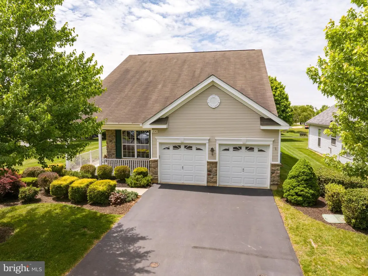 2040 Kingsview Rd, Macungie, PA 18062 - #1