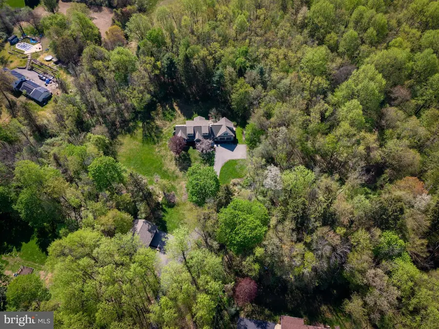 5826 Glen Rd, Coopersburg, PA 18036 - #3