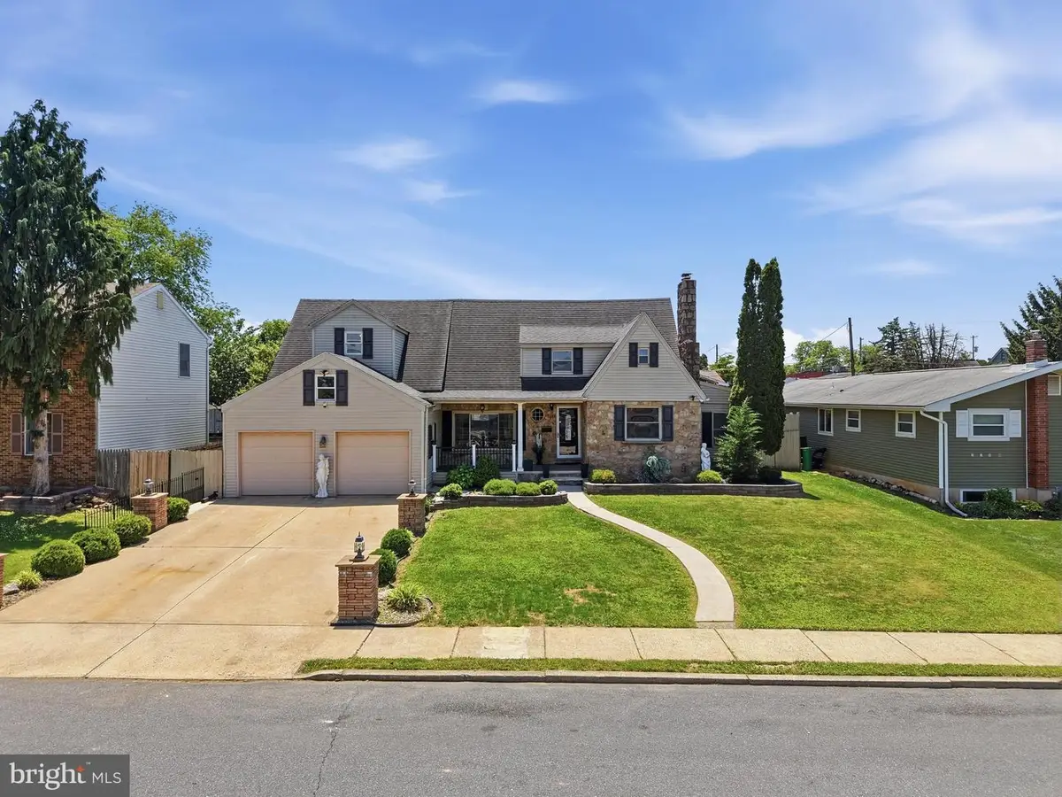 1138 E Tremont St, Allentown, PA 18104 - #1