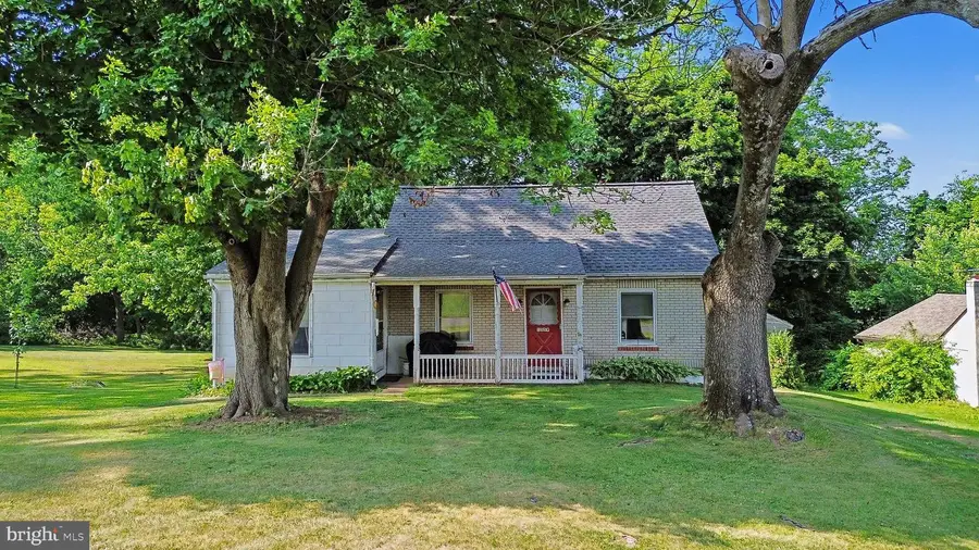 1559 Wind Hill Rd, Coopersburg, PA 18036 - #3